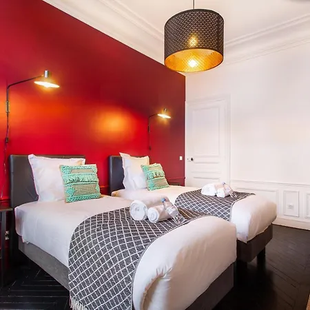 Le Trocadero - 6 Rooms- 5 Bathrooms, Full Equiped! *