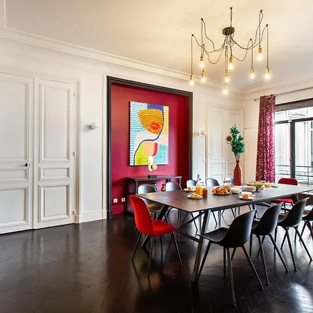 Le Trocadero - 6 Rooms- 5 Bathrooms, Full Equiped! Apartment