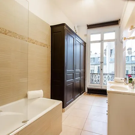 Le Trocadero - 6 Rooms- 5 Bathrooms, Full Equiped! Apartment *