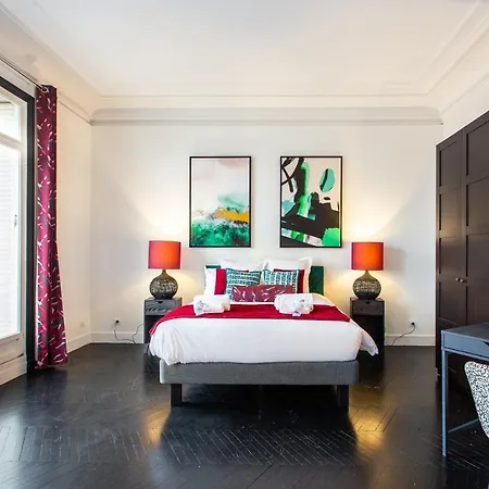 Le Trocadero - 6 Rooms- 5 Bathrooms, Full Equiped! Apartment